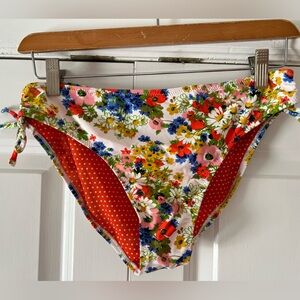 Jessica’s Simpson Floral Bikini Bottom